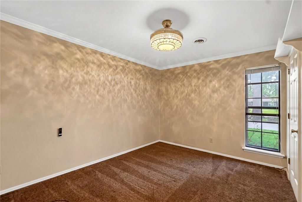 3303 W 2nd Street — photo 11