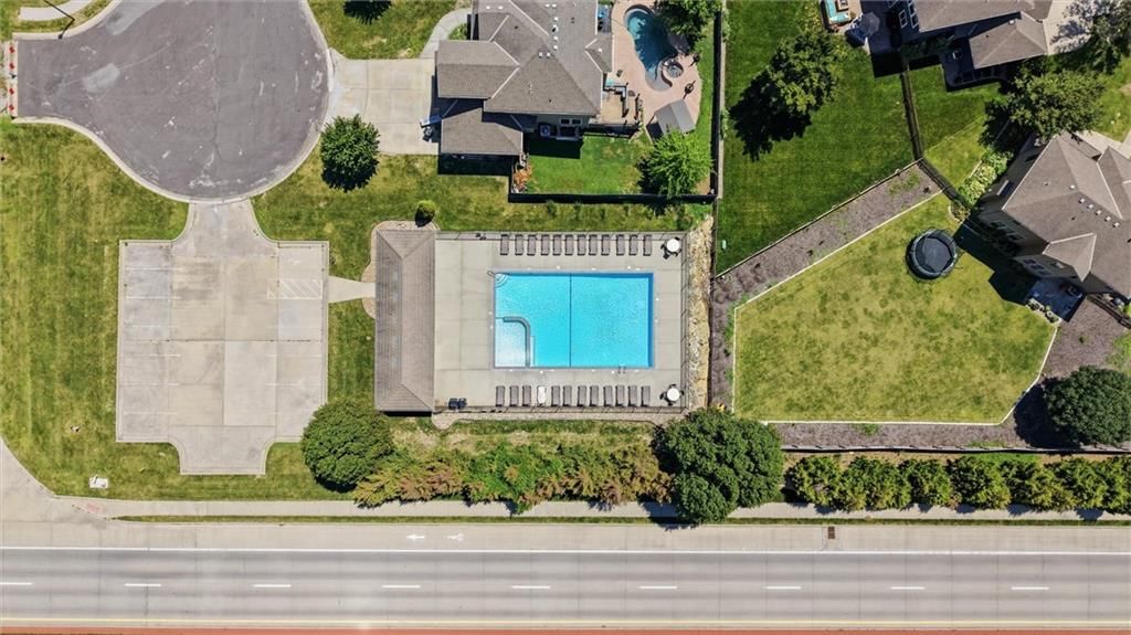 131 SE Briar Valley Lane — photo 35