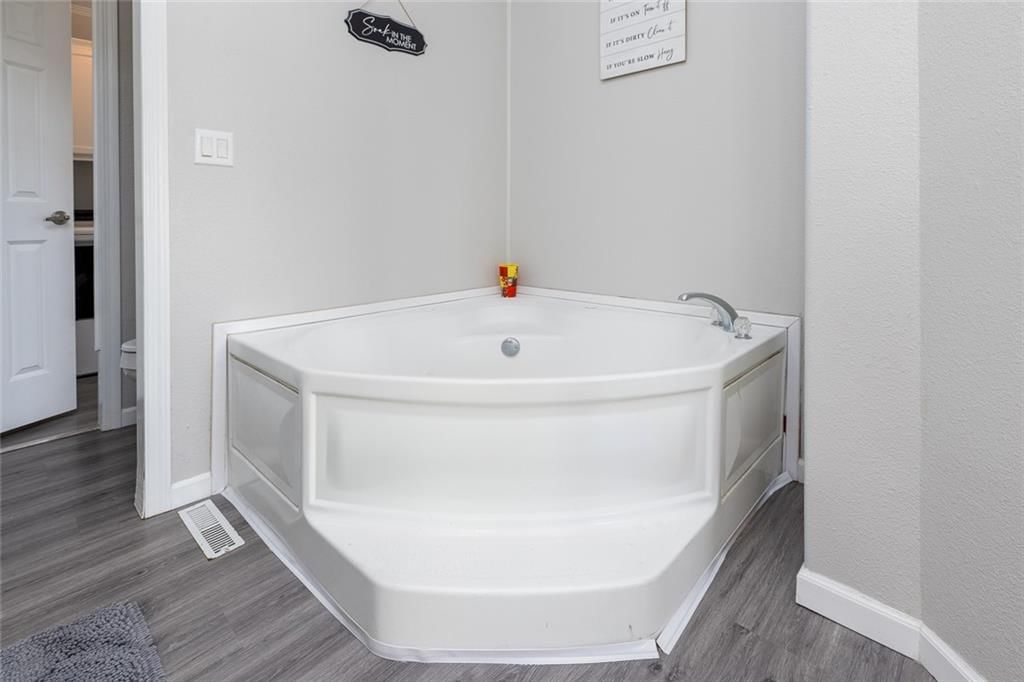 6375 SE Vollmer Drive — photo 27