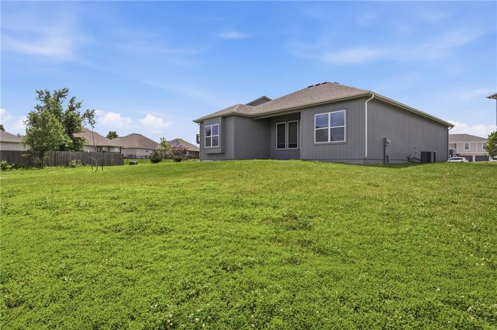 21805 Lucca Circle — photo 36