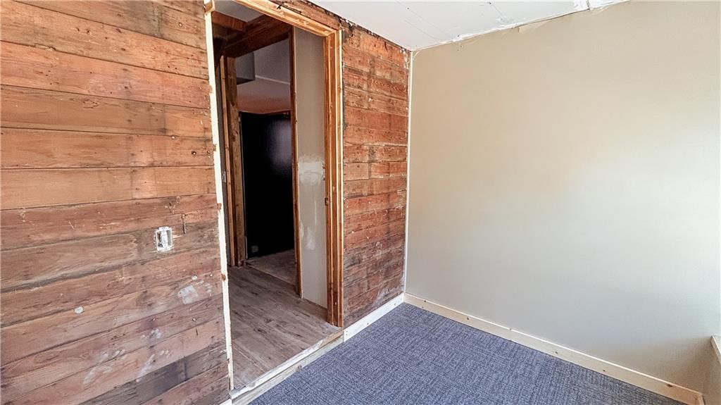 613 E Market Street — photo 20