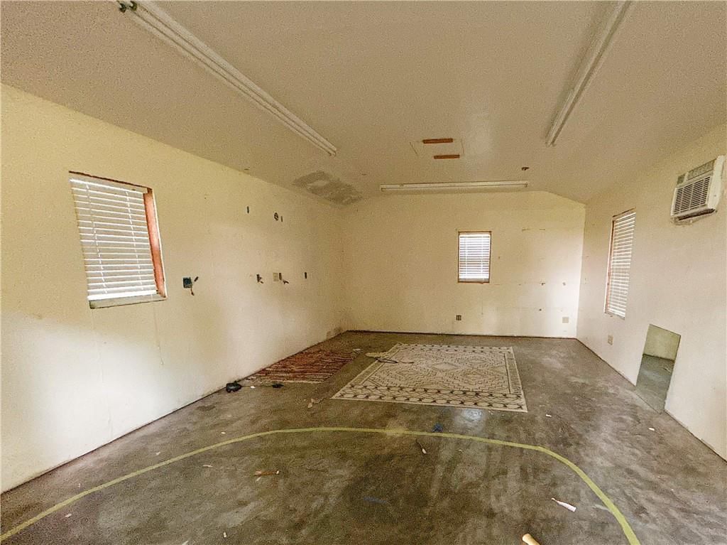 613 E Market Street — photo 29