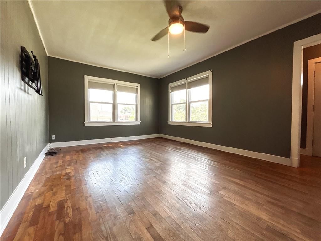 Photo 5 of 39 - 613 E Market Street, Lacygne, KS 66040