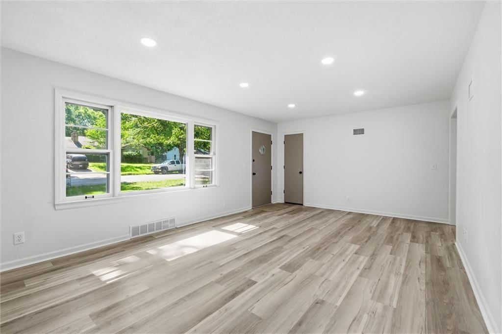 10420 Palmer Avenue — photo 5
