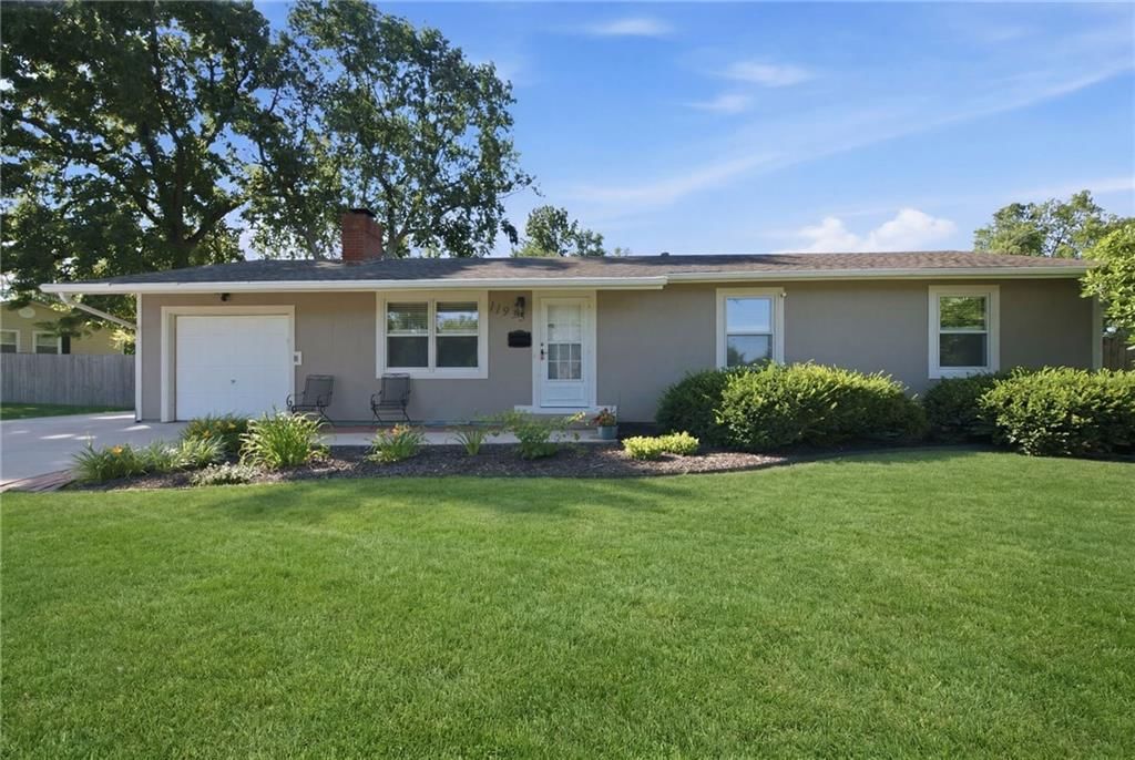 11935 W 70th Street, Shawnee, KS