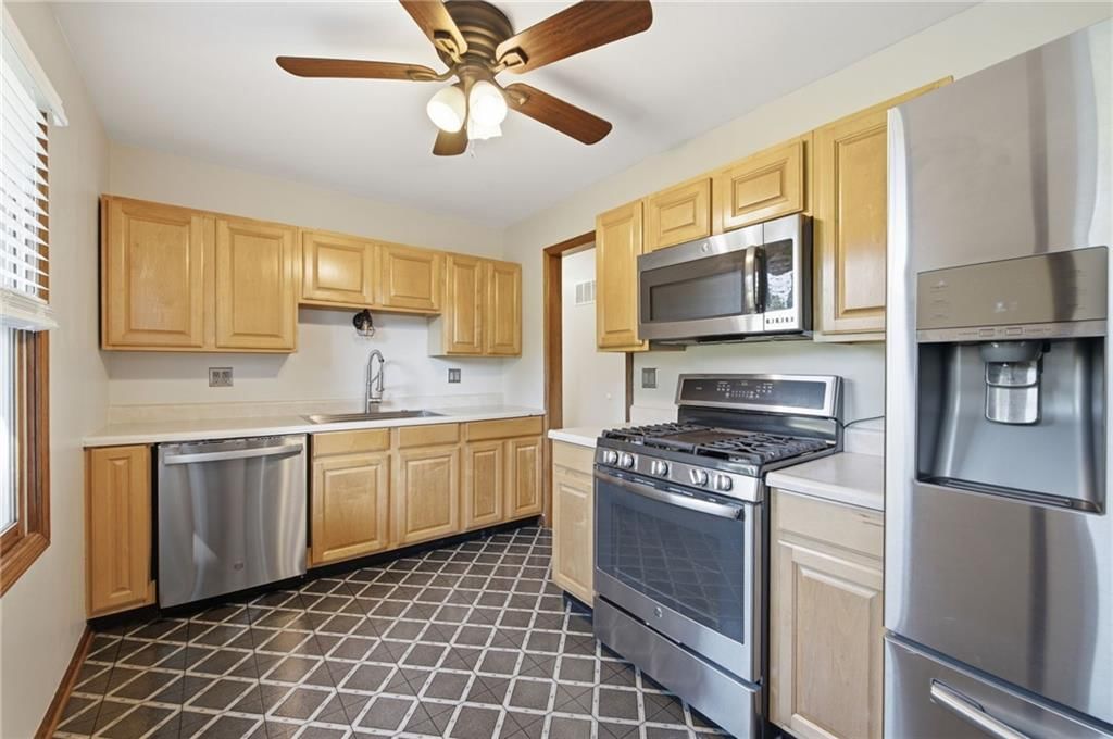 11935 W 70th Street — photo 12