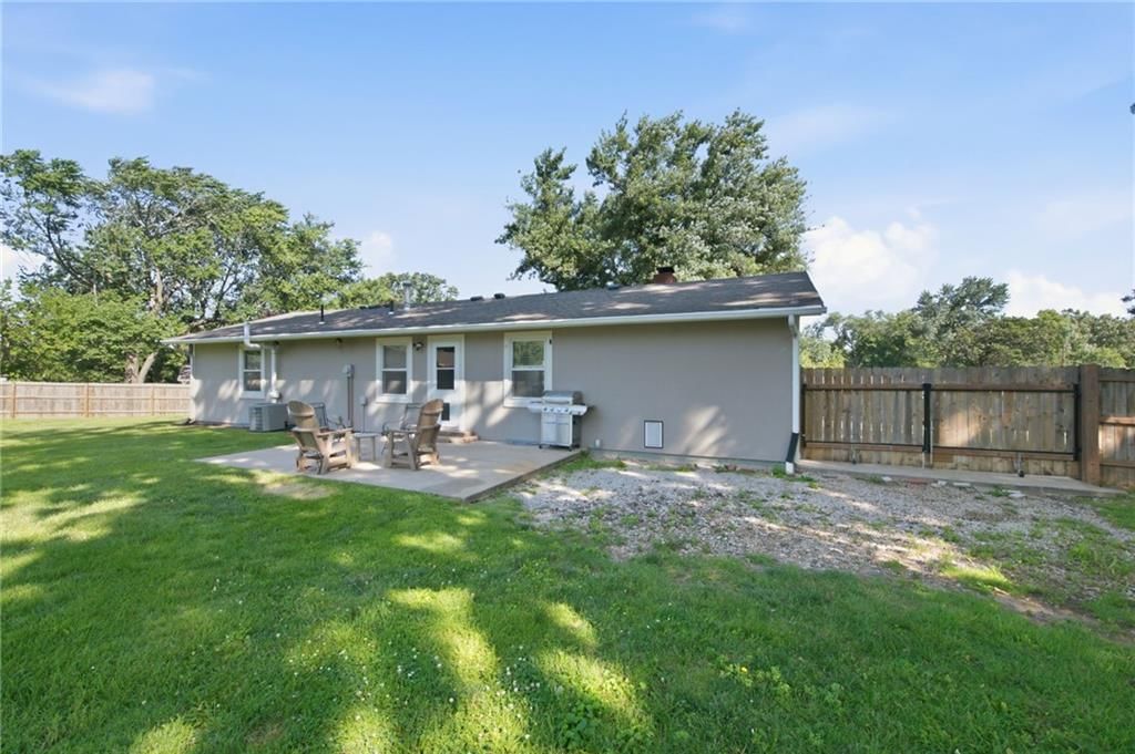 11935 W 70th Street — photo 35