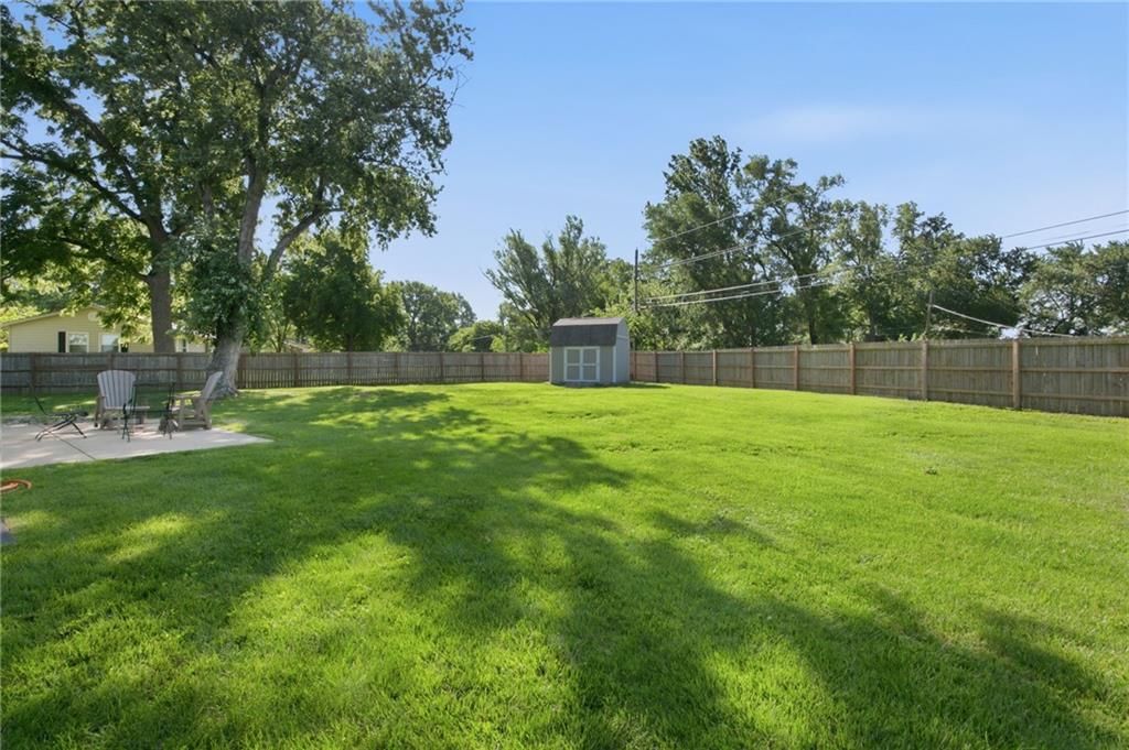 11935 W 70th Street — photo 38