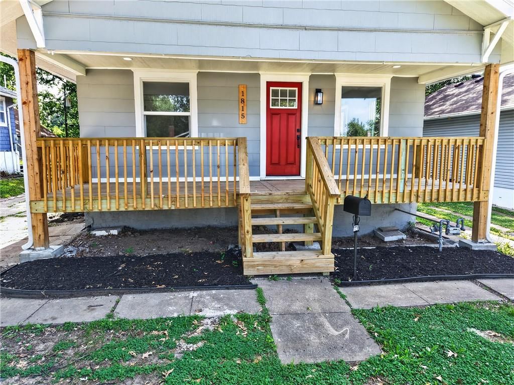 1815 S overton Avenue — photo 7