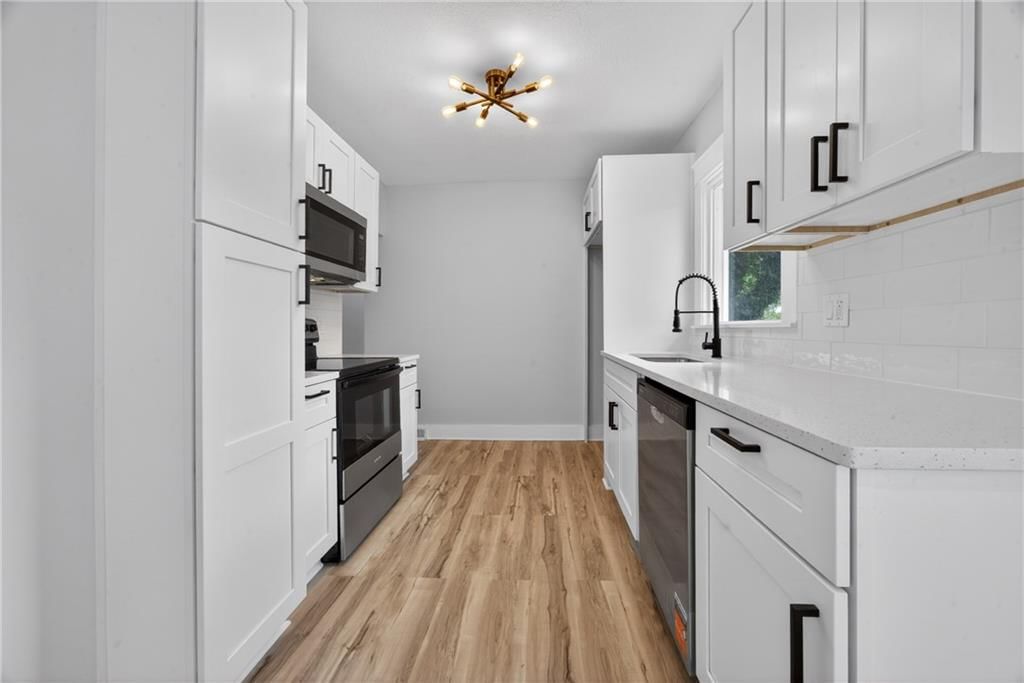 1815 S overton Avenue — photo 11