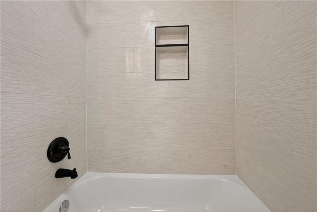 1815 S overton Avenue — photo 22