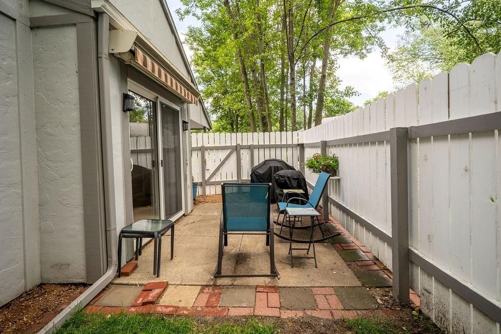 4033 Crossgate Court — photo 45