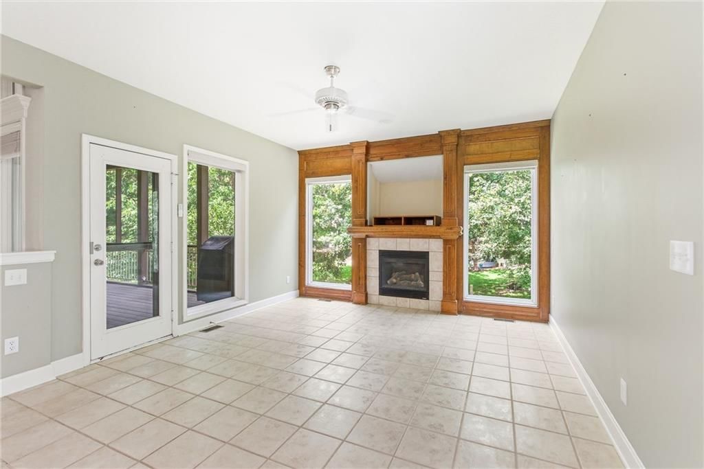 14335 KESSLER Street — photo 4