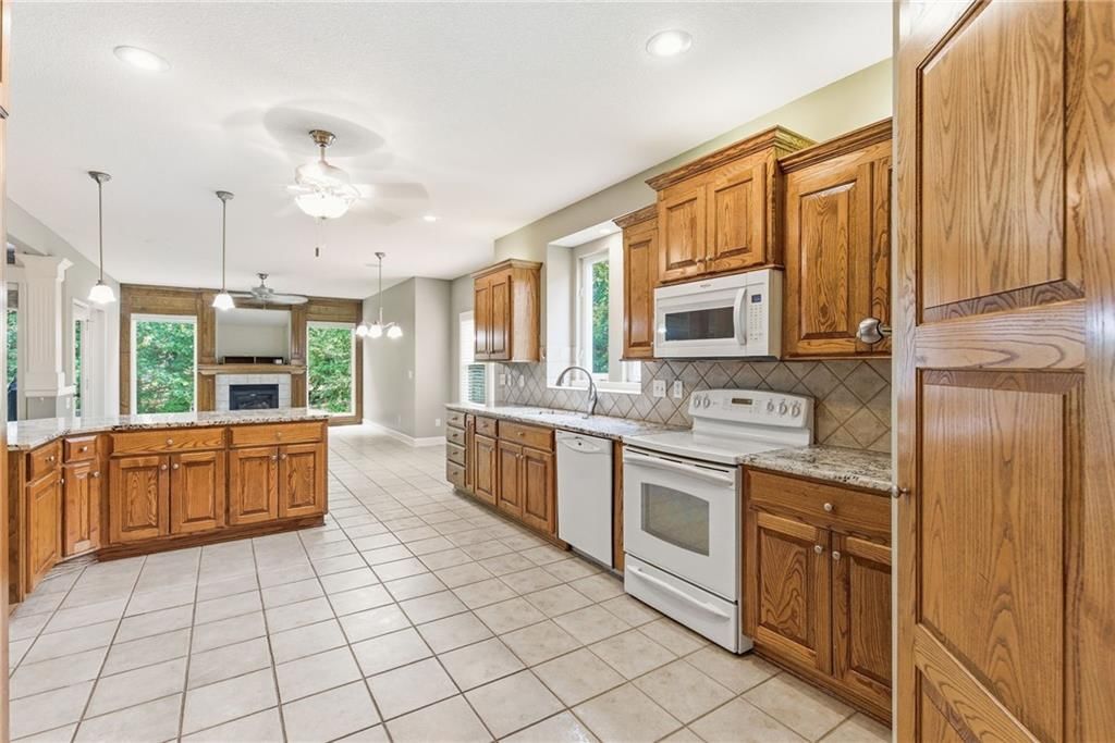 14335 KESSLER Street — photo 19