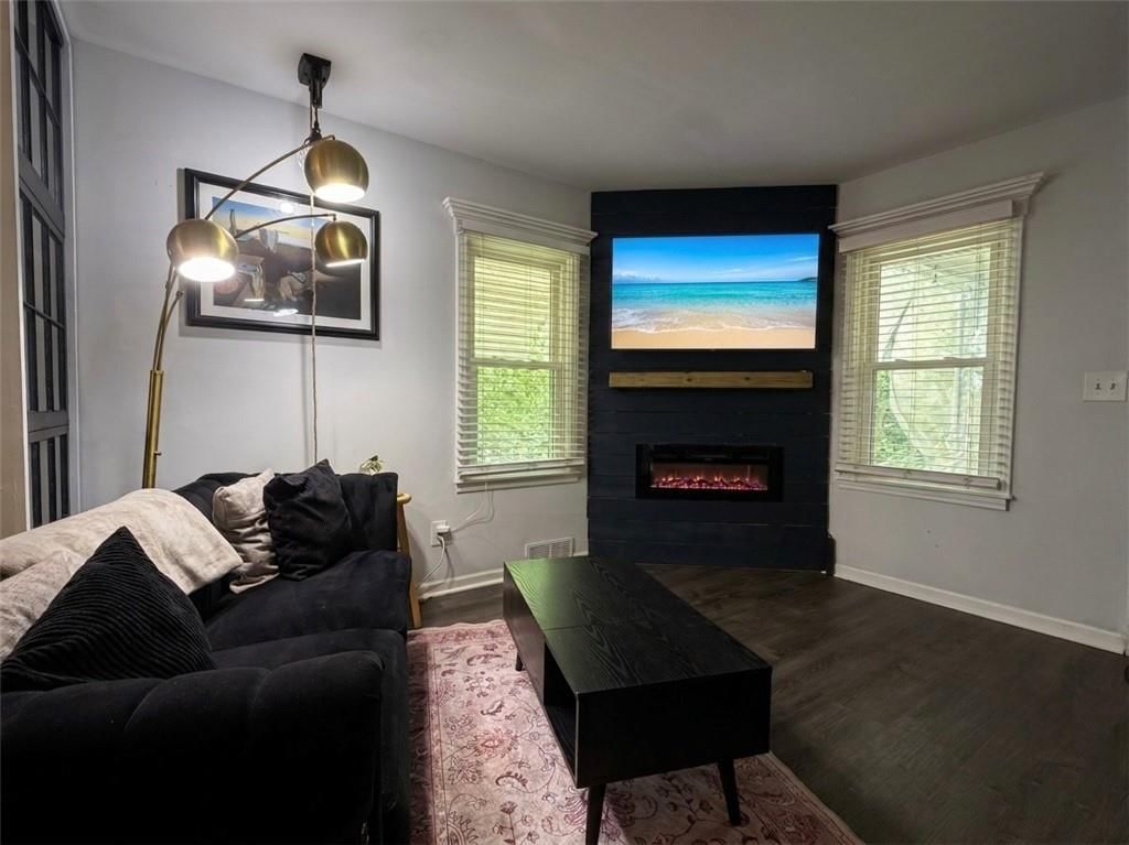 111 N Oxford Avenue — photo 5