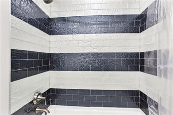 2400 W 103RD Street — photo 18