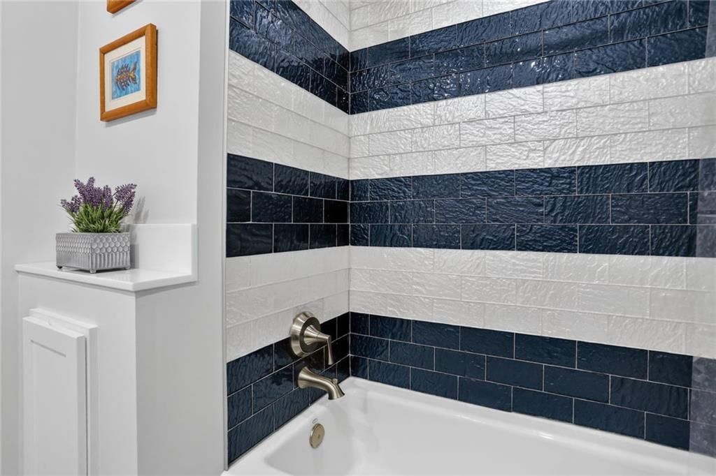 2400 W 103RD Street — photo 19