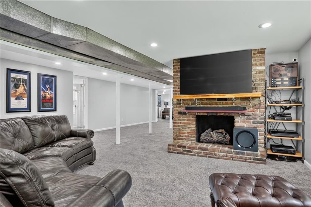 2400 W 103RD Street — photo 26