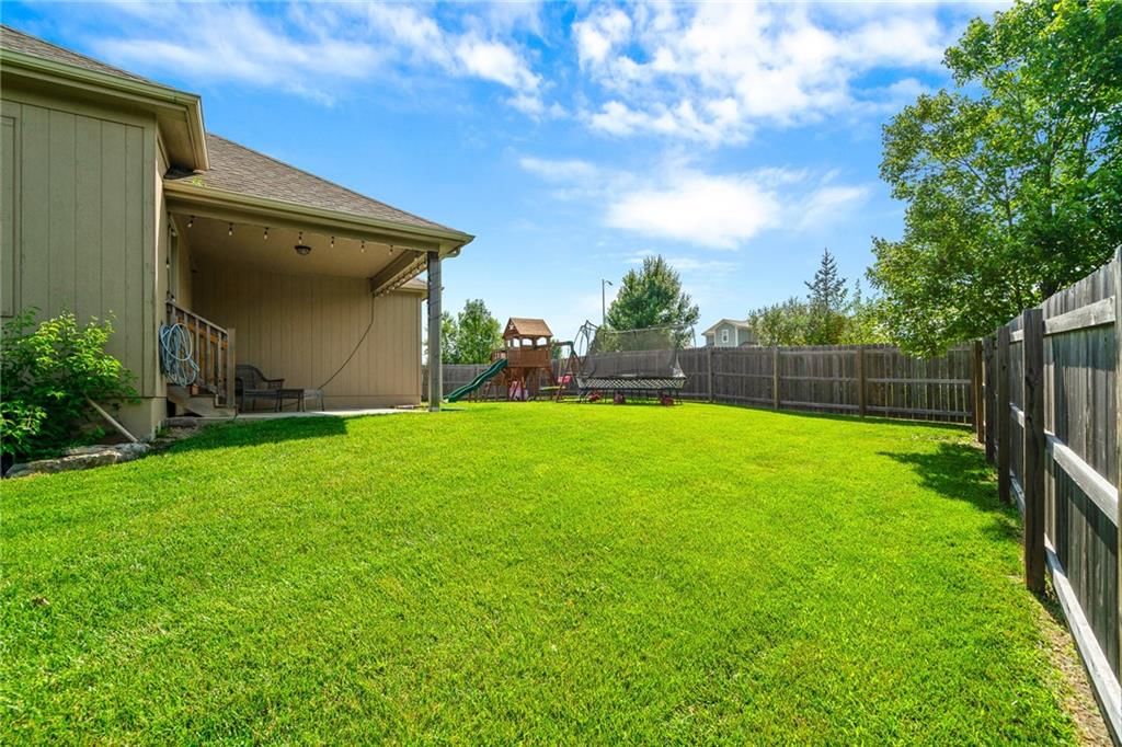 9300 SW Tsunami Court — photo 54