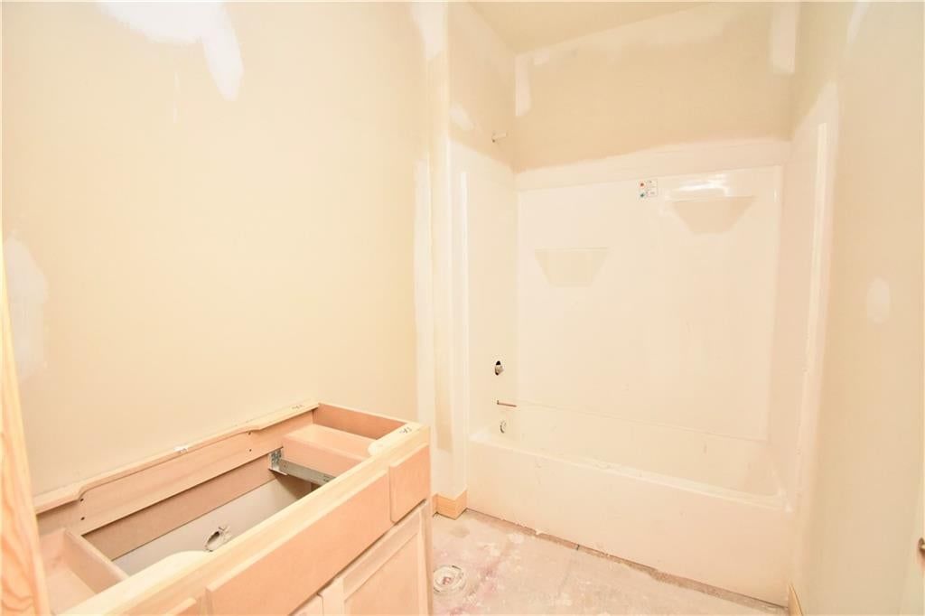 7633 N Booth Avenue — photo 6