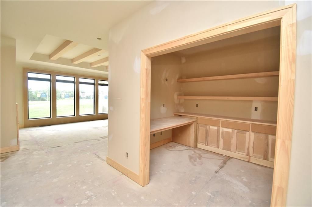 7633 N Booth Avenue — photo 7