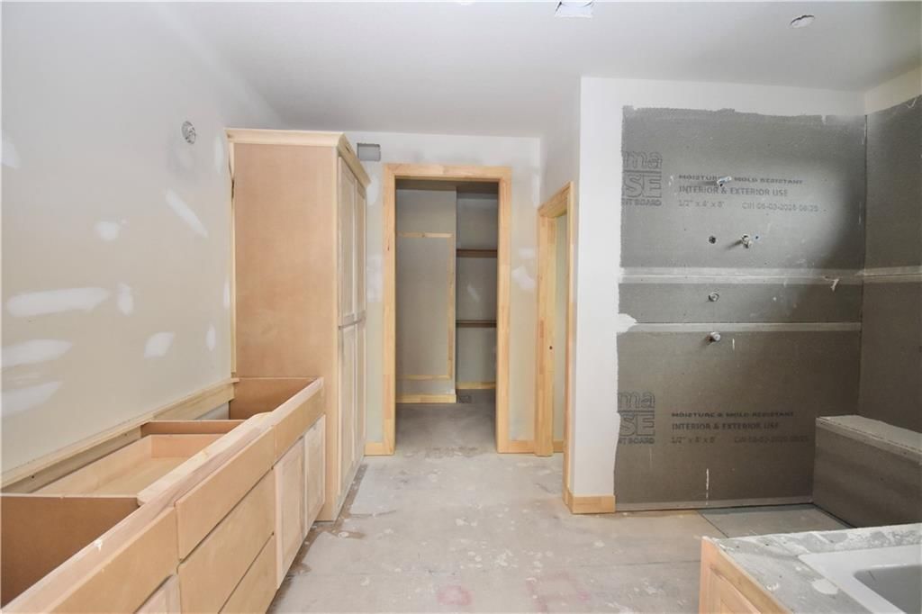 7633 N Booth Avenue — photo 20