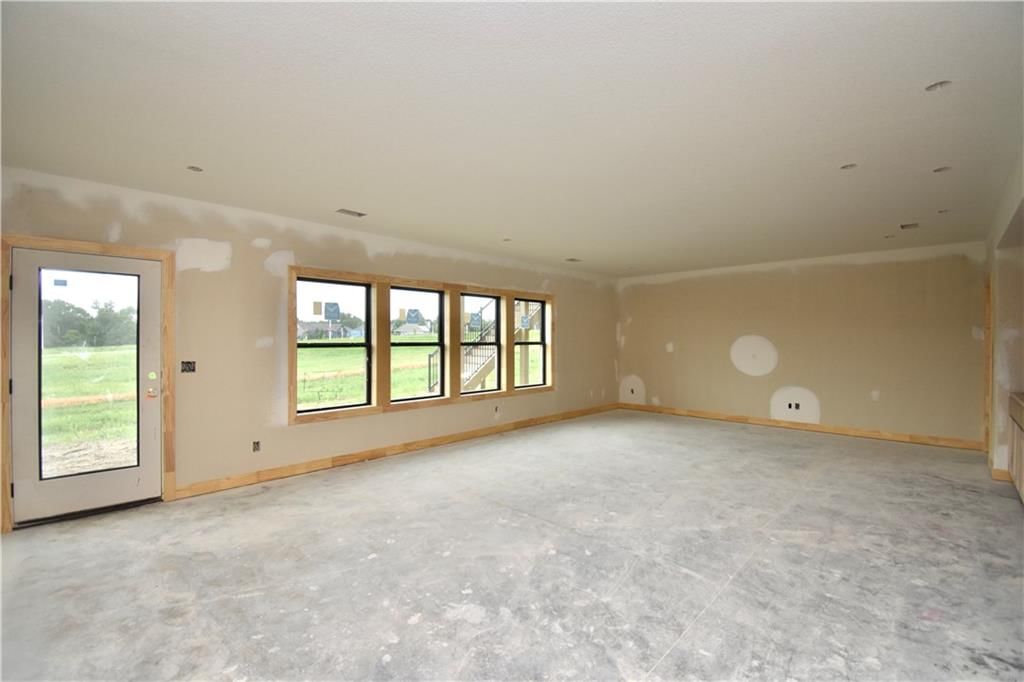 7633 N Booth Avenue — photo 25