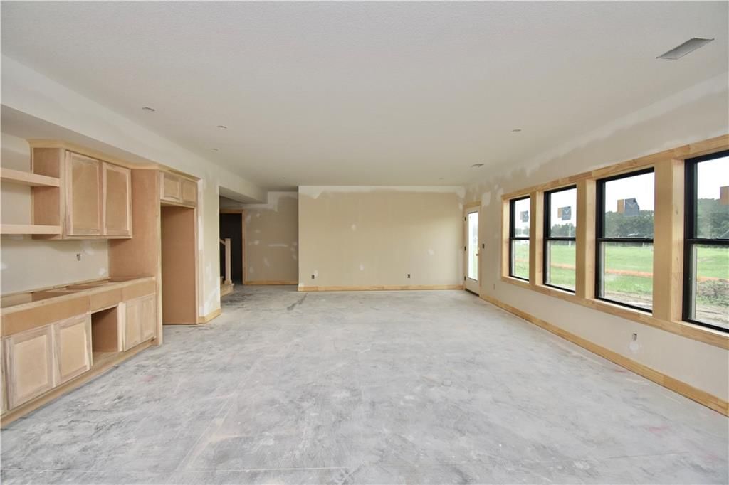 7633 N Booth Avenue — photo 28