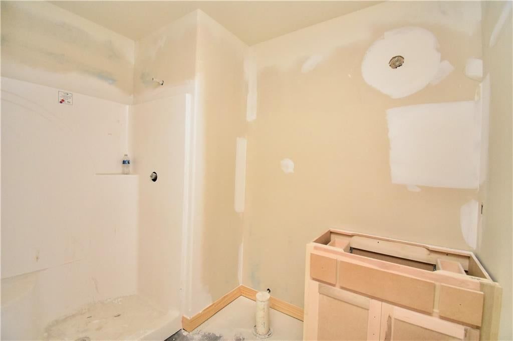 7633 N Booth Avenue — photo 33