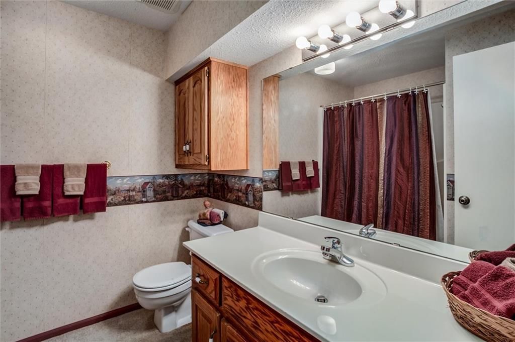 1300 E South Street — photo 34