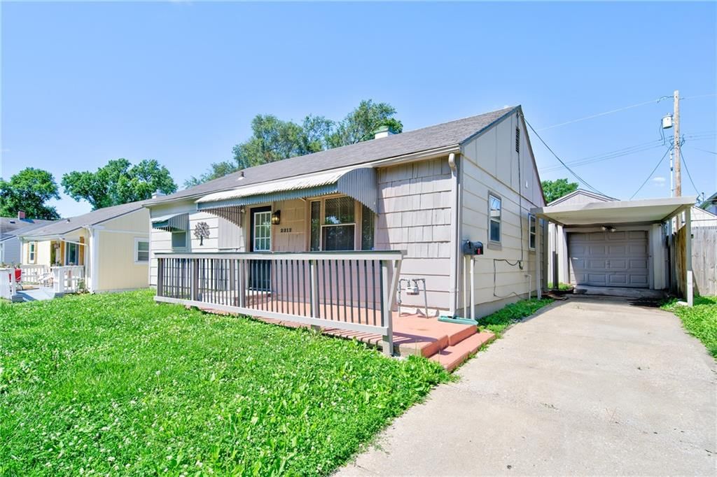 2312 Englewood Court — photo 3