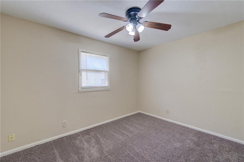 2312 Englewood Court — photo 11