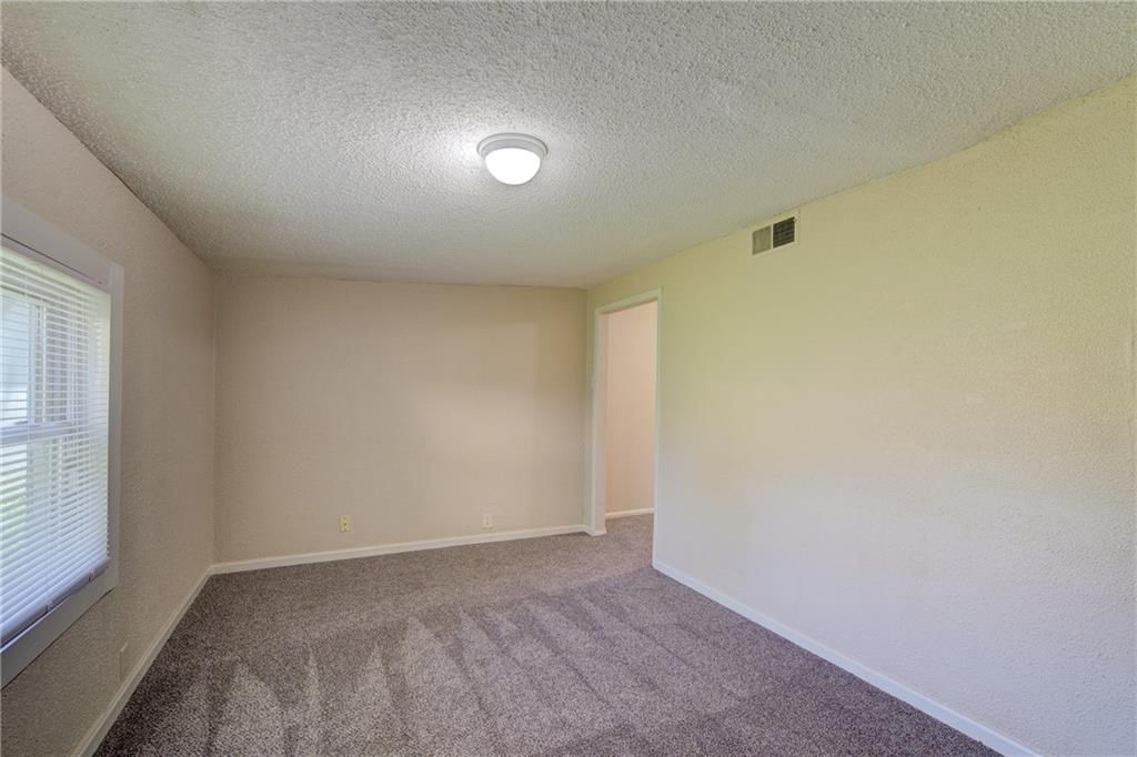 2312 Englewood Court — photo 14