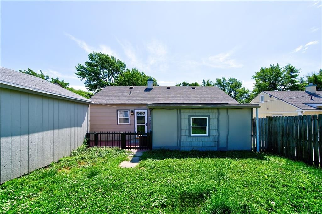 2312 Englewood Court — photo 21