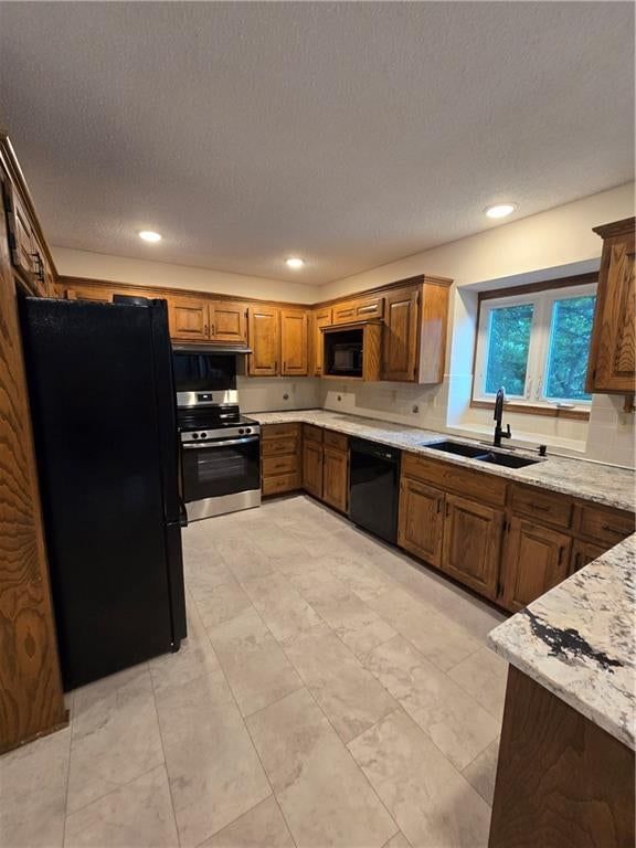400 NW Tennyson Place — photo 2