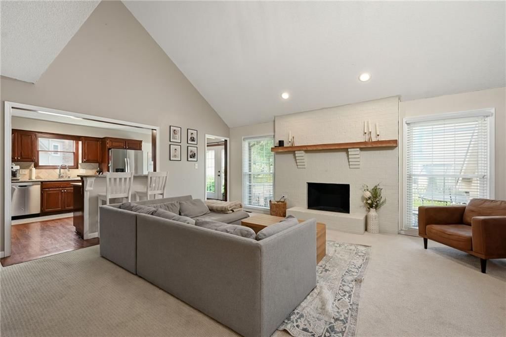 500 NE Clubhouse Drive — photo 7