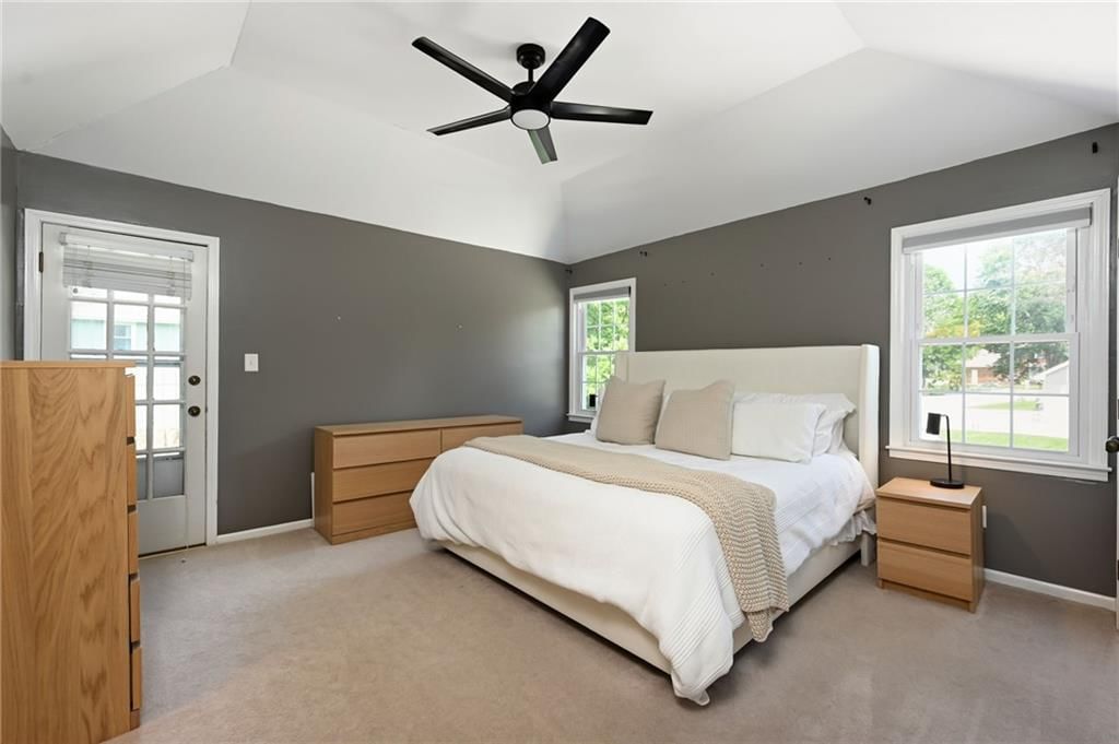 500 NE Clubhouse Drive — photo 14