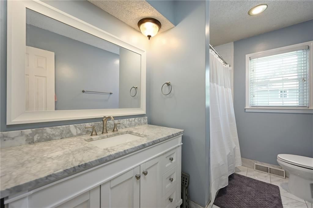 500 NE Clubhouse Drive — photo 20