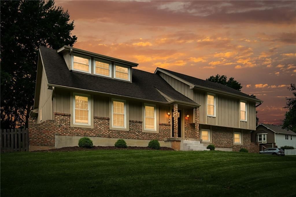 500 NE Clubhouse Drive — photo 25