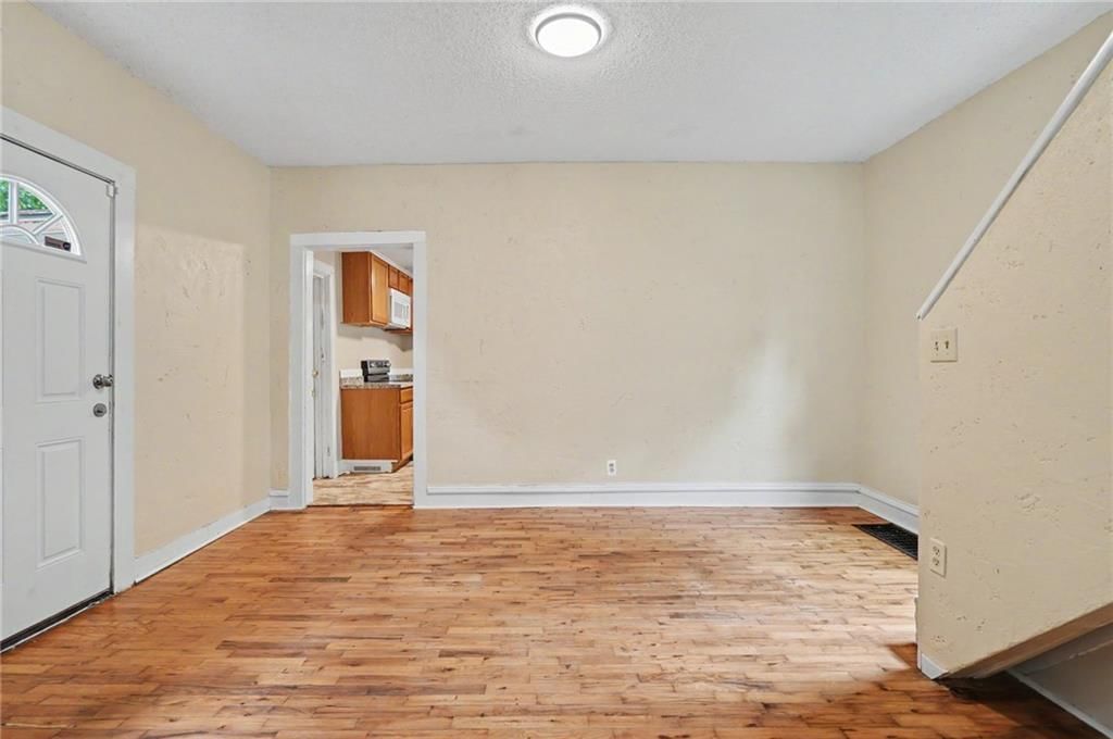 907 N Broadway Street — photo 10