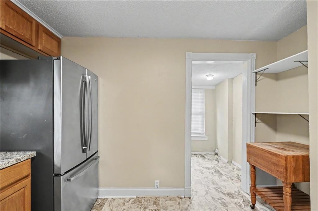 907 N Broadway Street — photo 18