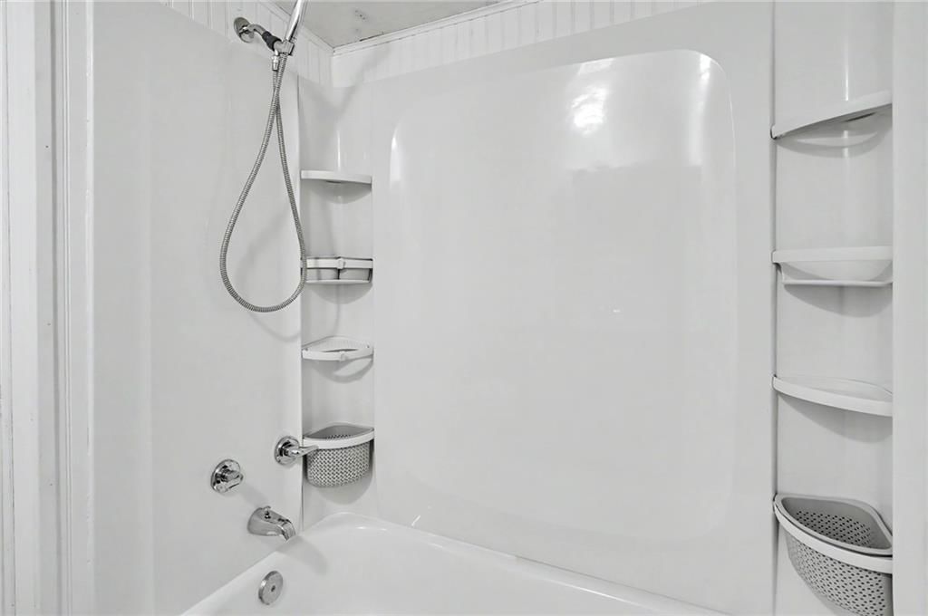 907 N Broadway Street — photo 22