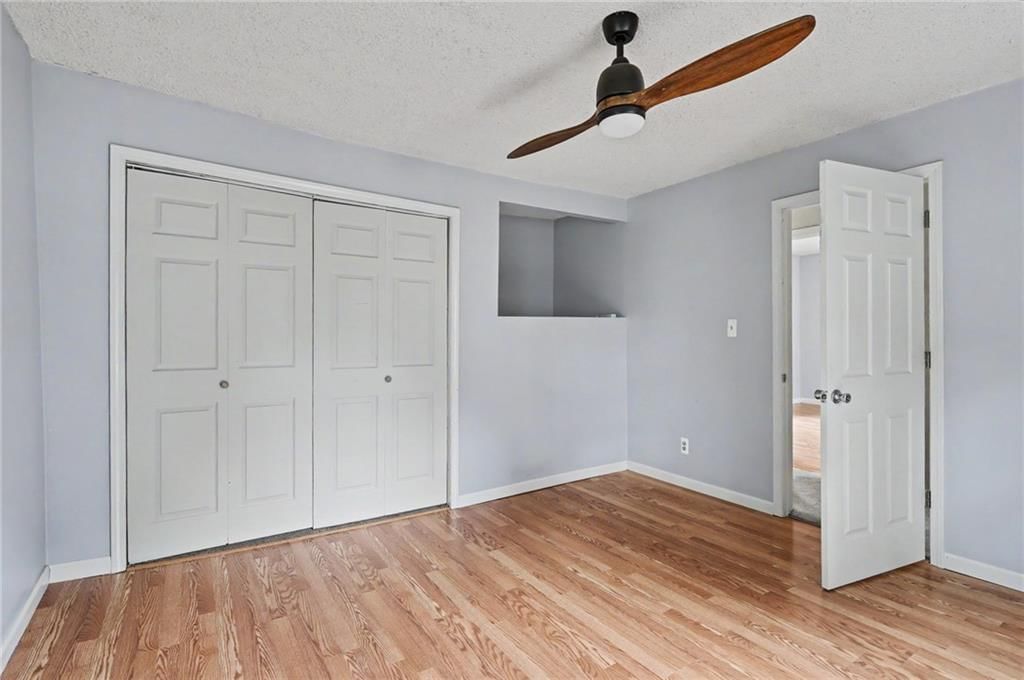 907 N Broadway Street — photo 28