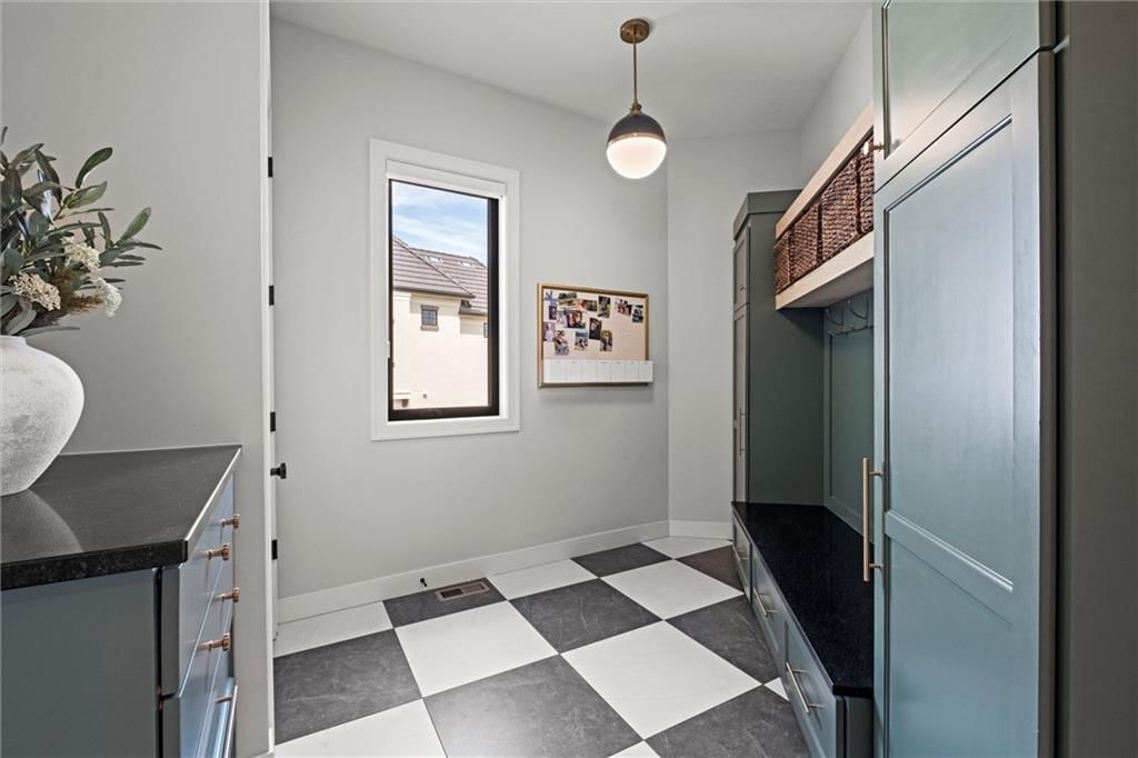 7390 N National Drive — photo 28