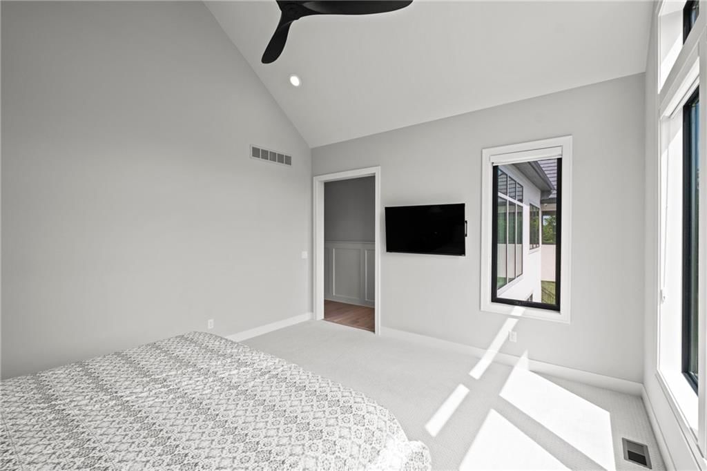 7390 N National Drive — photo 34