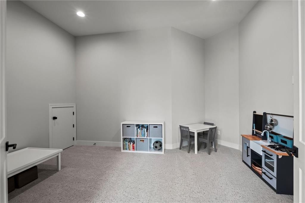 7390 N National Drive — photo 53