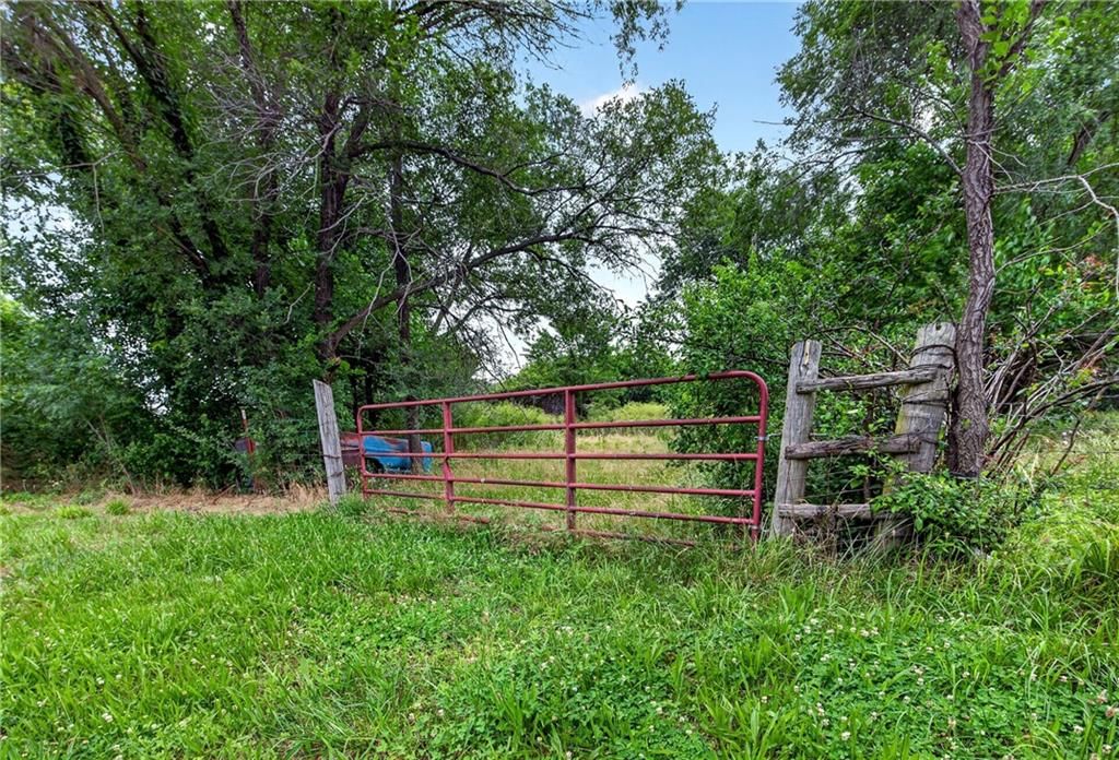 15245 S 425 Road — photo 9