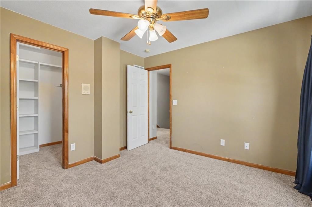 809 E 13th Street — photo 30