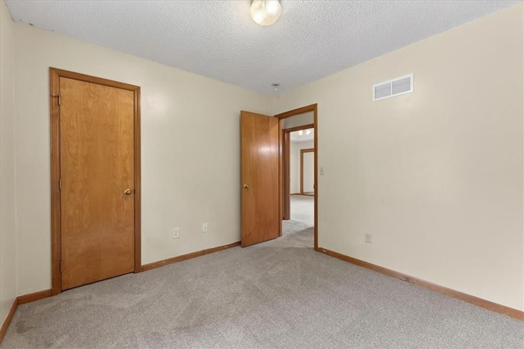 1029 SE Granada Drive — photo 25