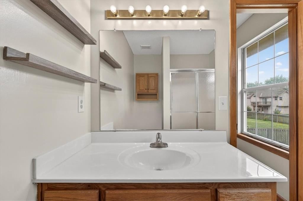 1029 SE Granada Drive — photo 32